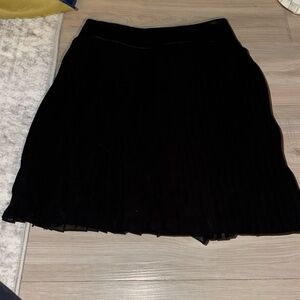 Alice and Olivia skirt with leathered band